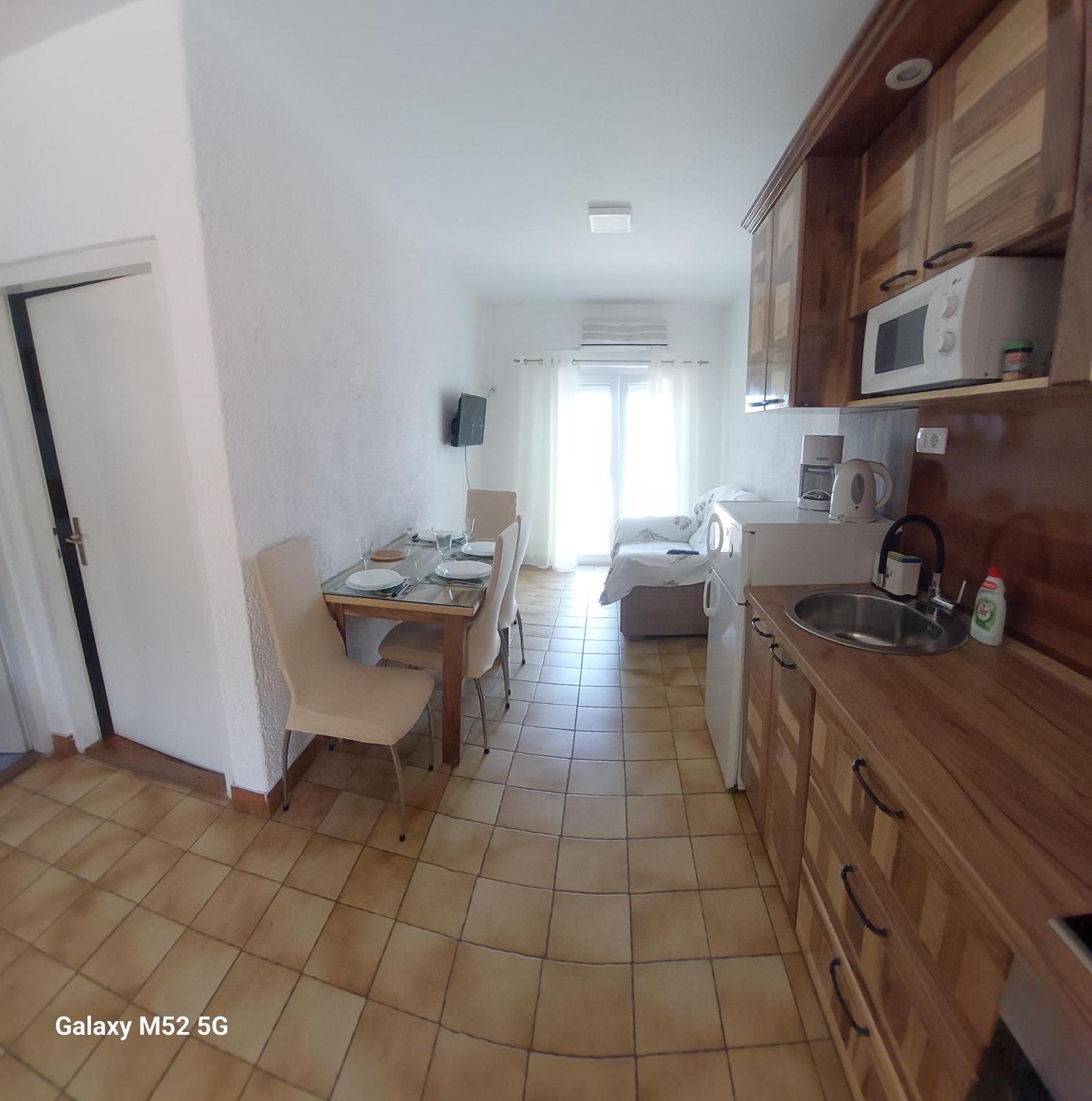 Apartmani Lana Rab Kampor المظهر الخارجي الصورة