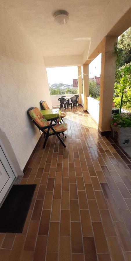 Apartmani Lana Rab Kampor المظهر الخارجي الصورة